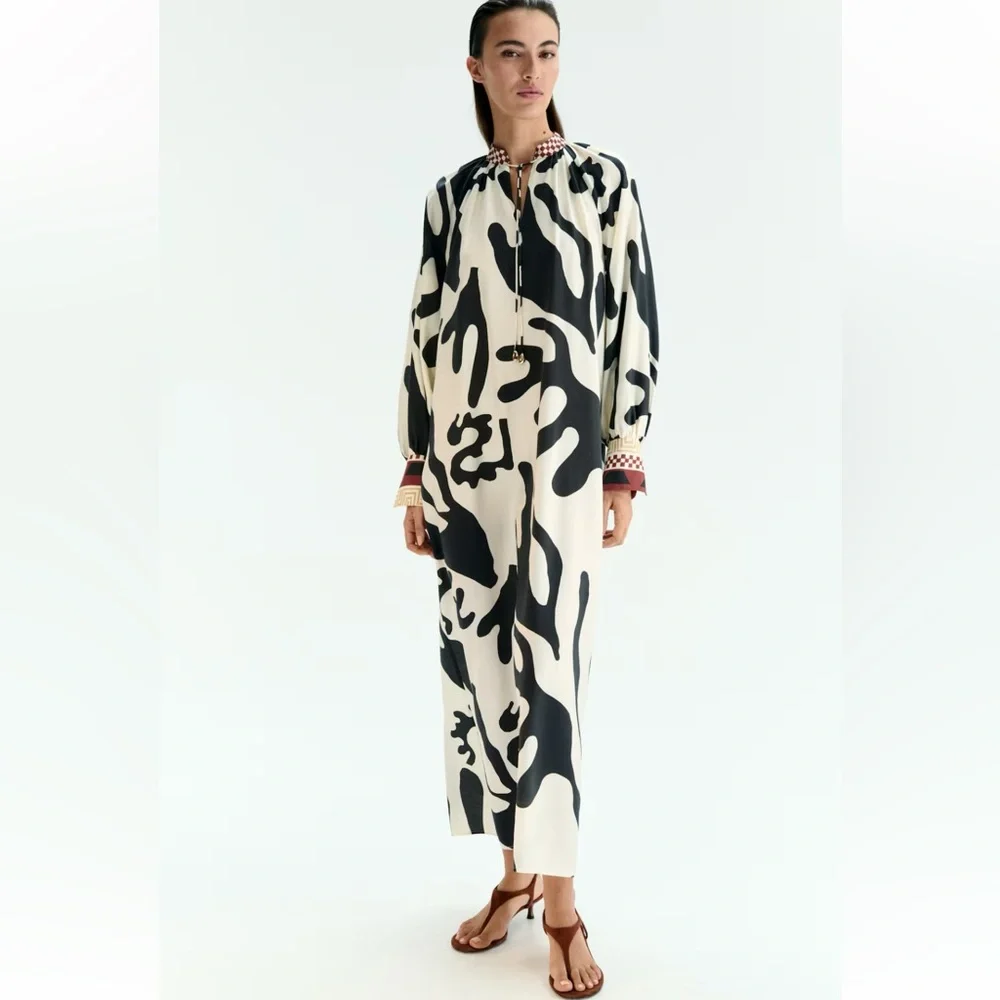 H&M Black and Cream Abstract Print Maxi Dress - Picture 2 of 6